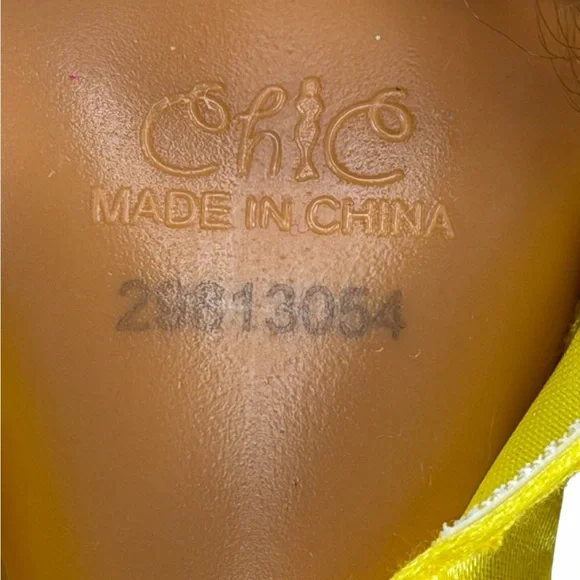 Mattel 2009 Chic Dolls Set Of 4 Barbie Blonde Brunette Mermaid Princess - Picture 4 of 6